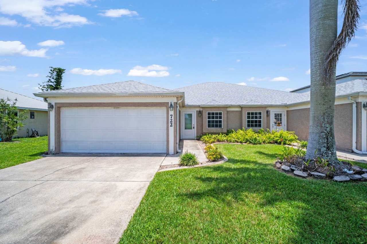 Spacious and updated 3-bedroom, 2-bath duplex in Cape Coral with freshwater canal