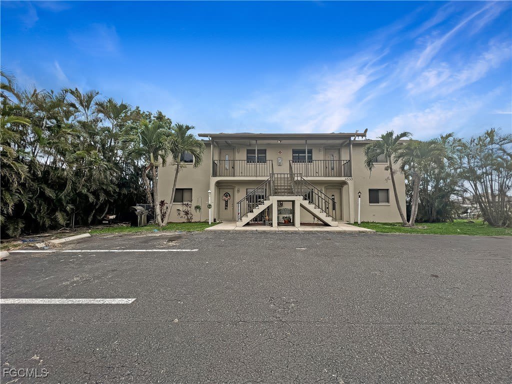 4530 SW 10th Avenue unit: 101