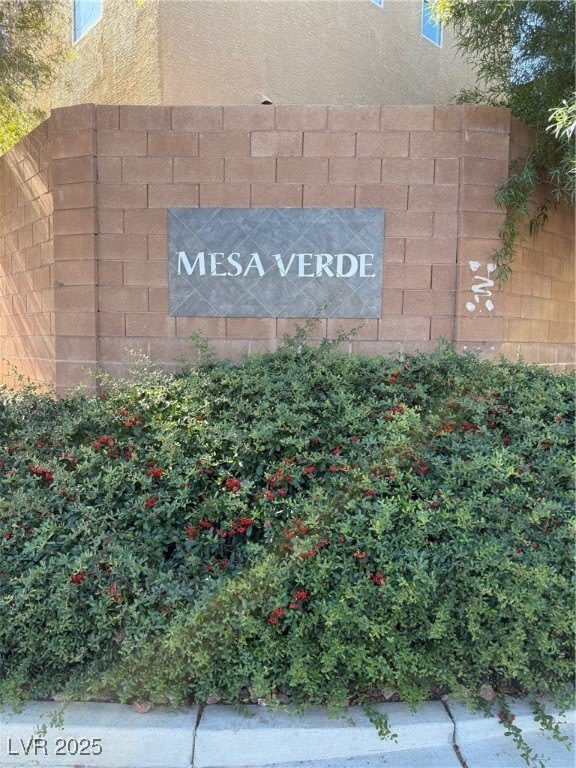 6042 Peaceful Creek Street