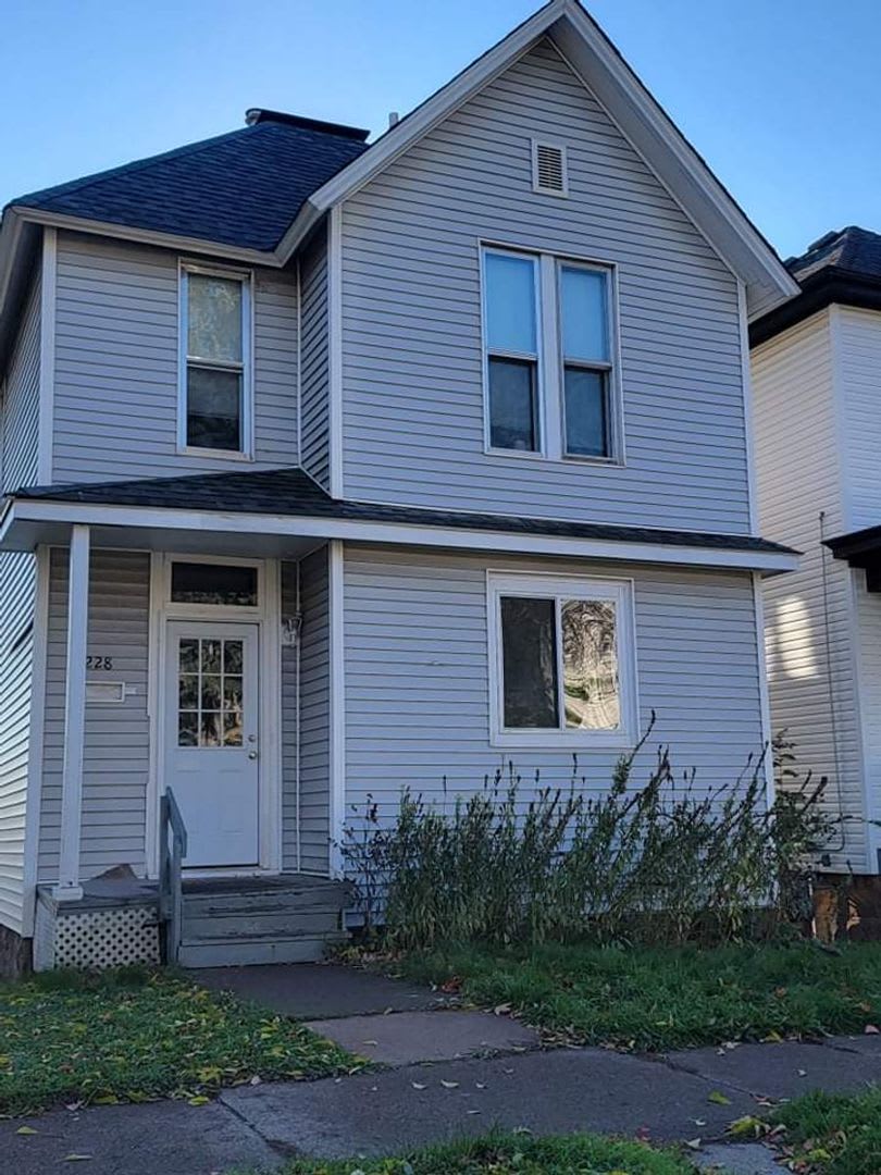 JUNE 2026 - Duluth MN - 6 Bed - 2 Bath