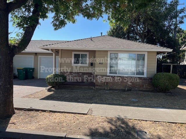 462 East Pine Street