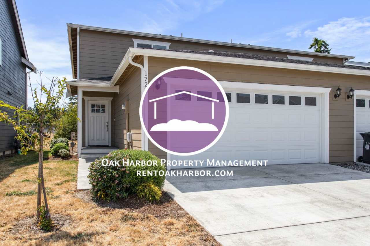 3 Bath 2.5 Bath - Modern Townhome - Hillcrest - NAS Whidbey