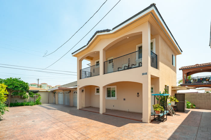 3848 Brookline Avenue