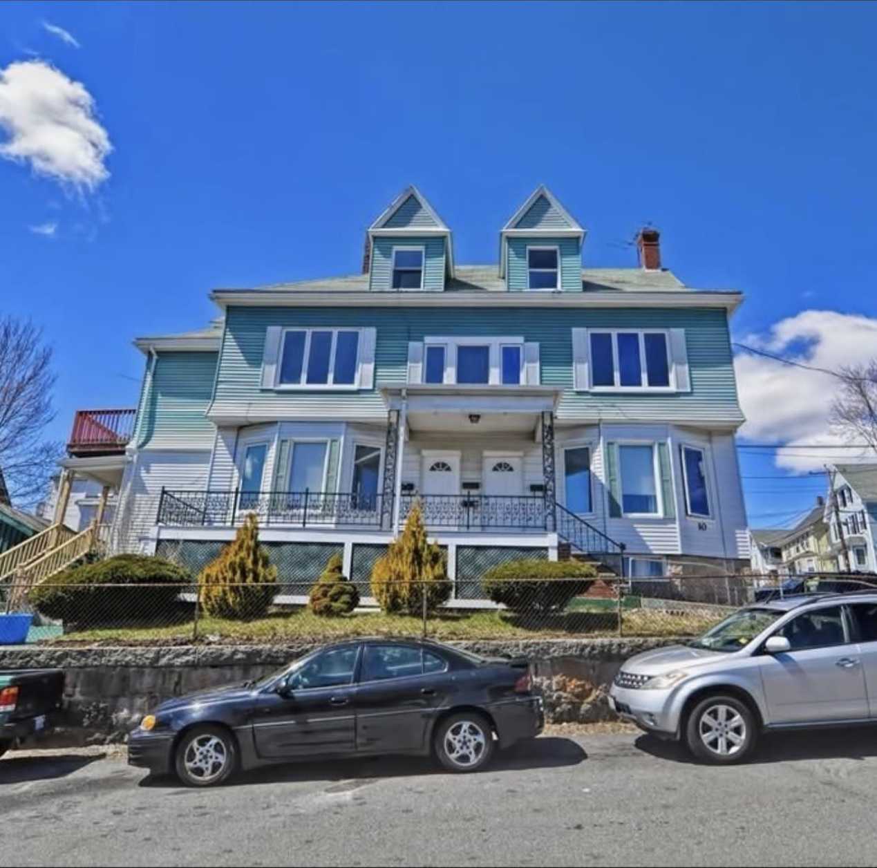 10 Commonwealth Avenue