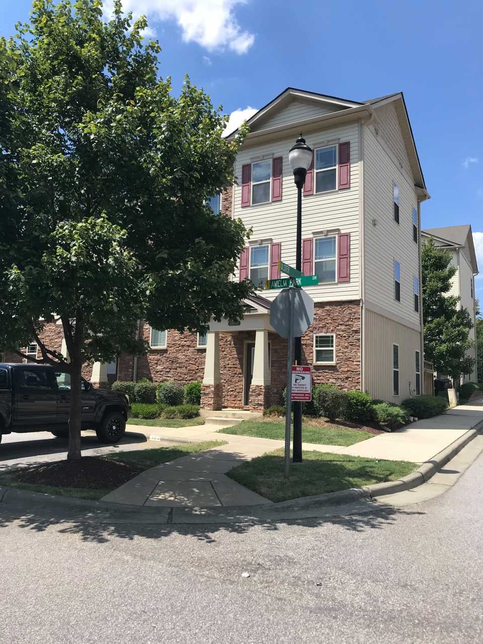 3820 Amelia Park Drive