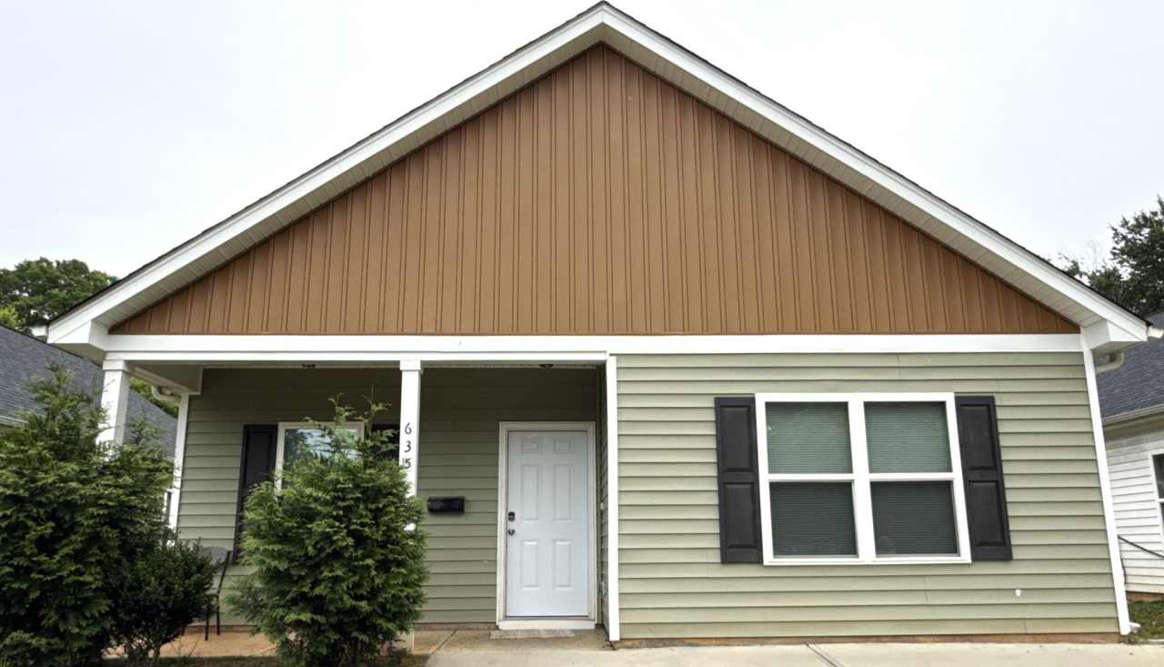 3 Bedroom home close to Uptown!