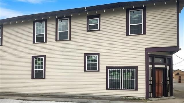 2138 NEW ORLEANS Street