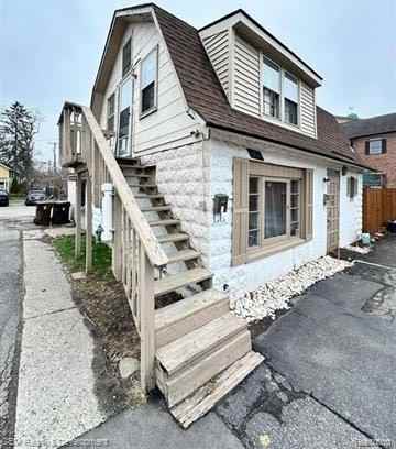 673 S. Main Street, Unit #2 Street