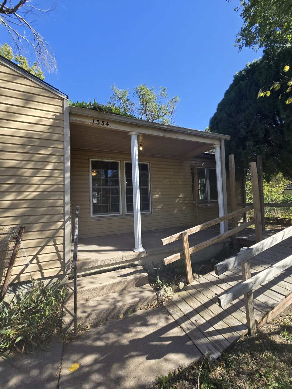 1334 North Estelle Street