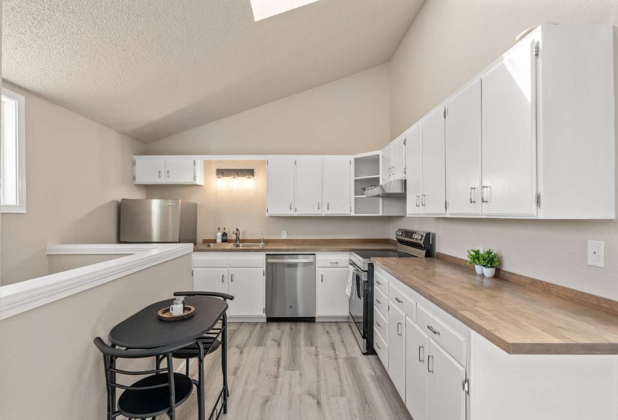 946 Ocean Shores Boulevard Southwest - 2#2