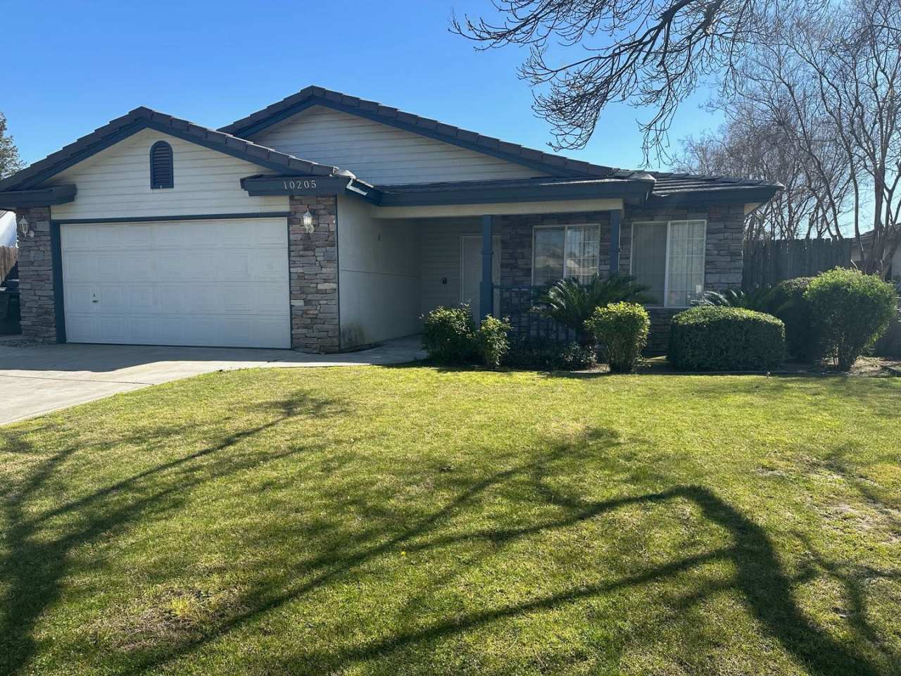 10205 Atakapa Ave. - House