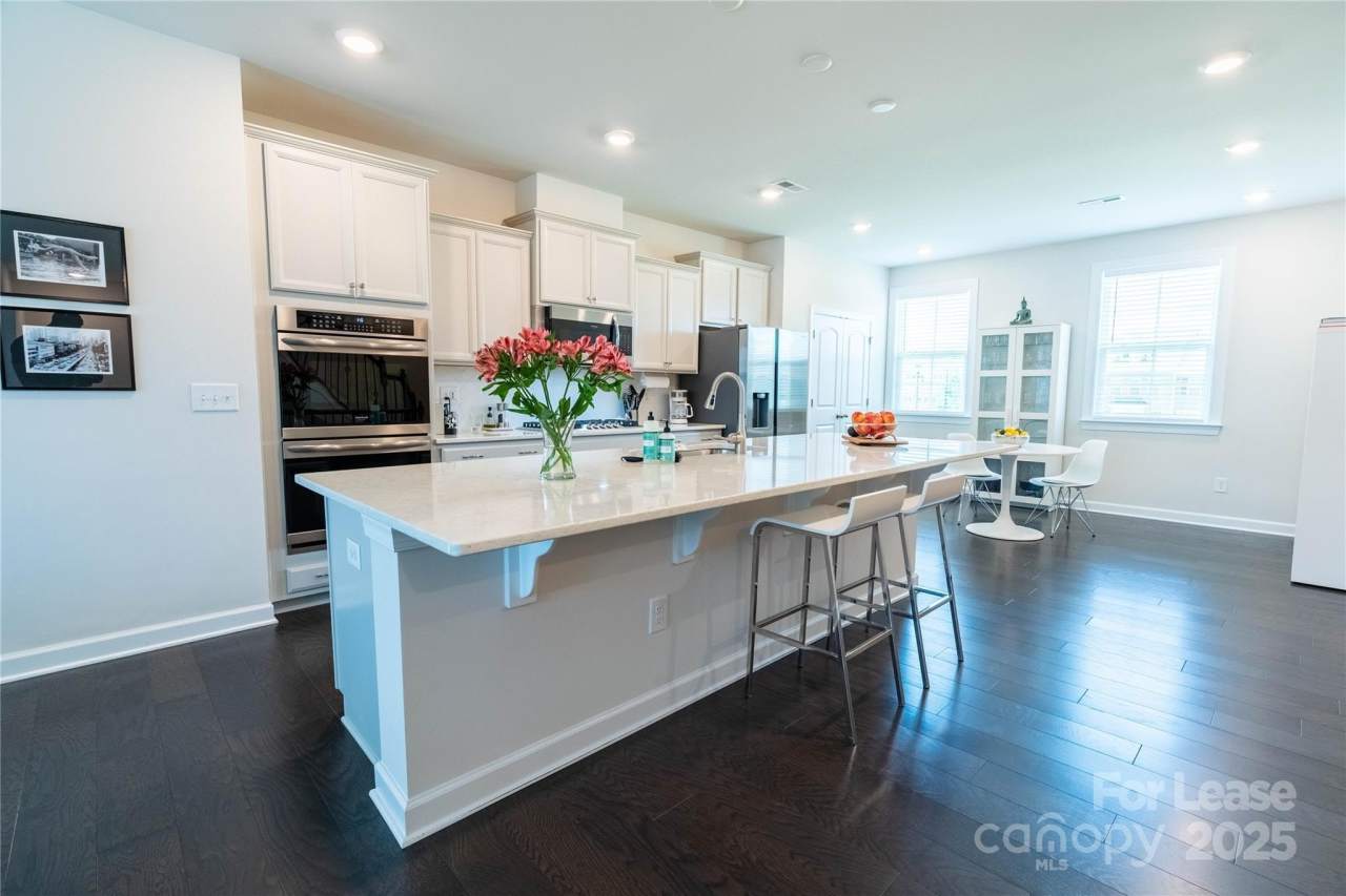 7823 Reunion Row Drive