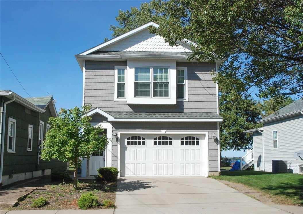 808 W 2ND Street unit: 1