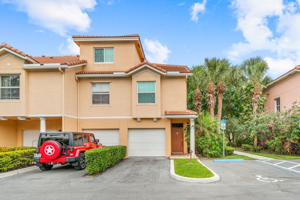 2030 Alta Meadows Lane