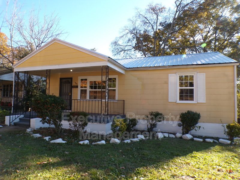 1405 33rd Street West