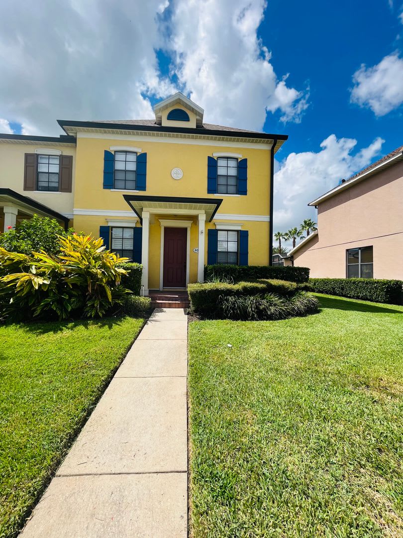 Hunter's Creek - 3 Bedroom, 2.5 Bathroom Two Story Townhome