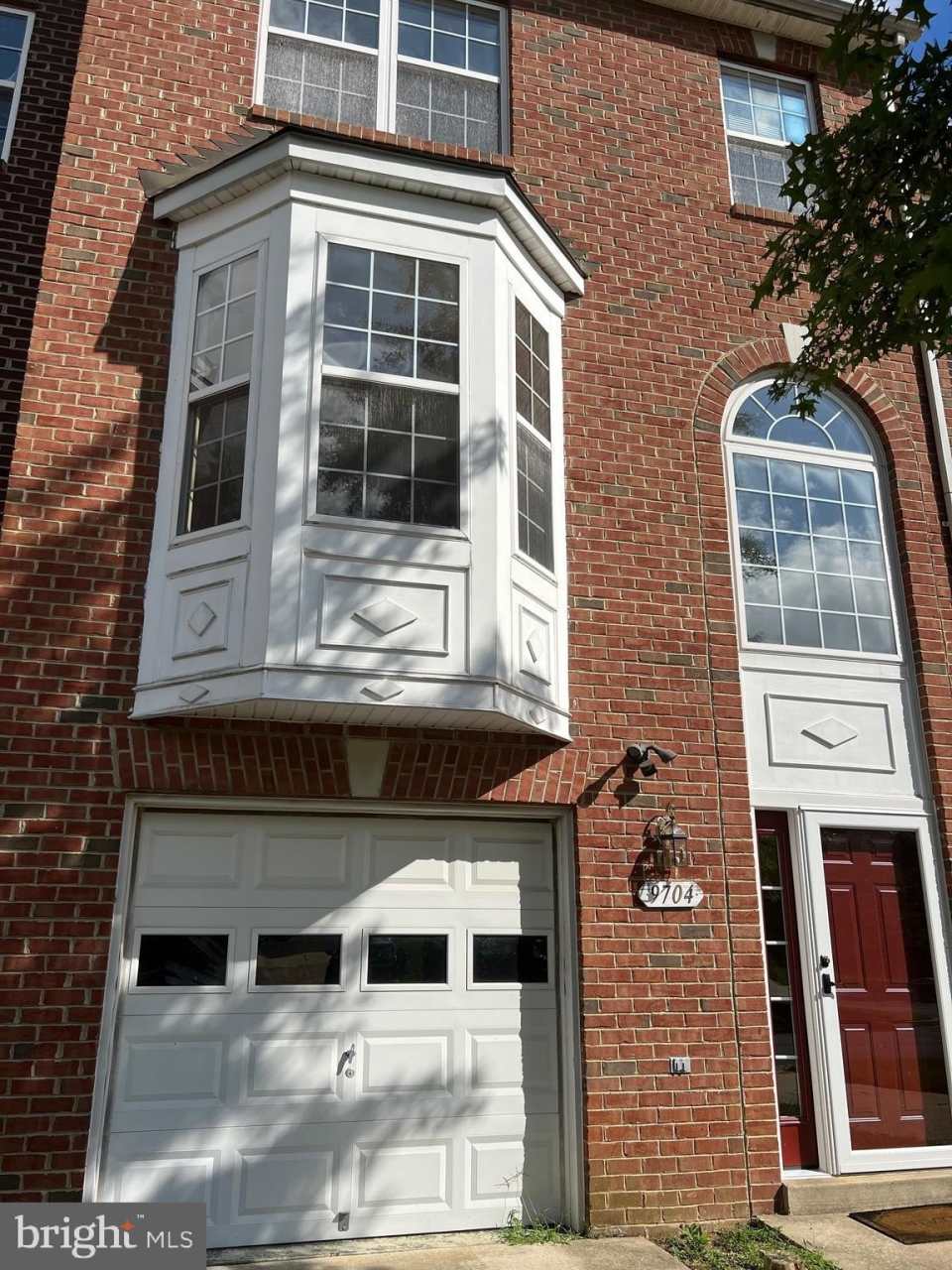 9704 MEMPHIS PLACE