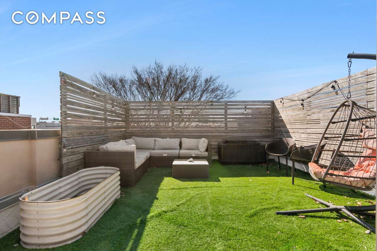 158 Huntington Street