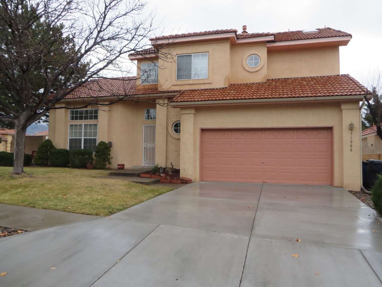 Beautiful 3 bedroom 2 bathroom home.