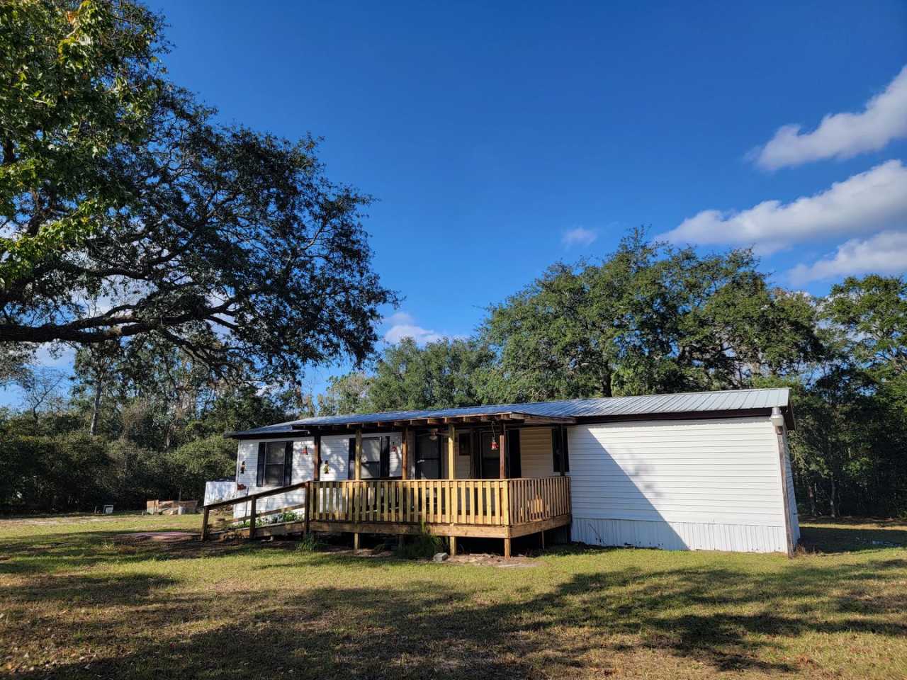 Lovely Home on Huge Fenced Yard in Lecanto!!!