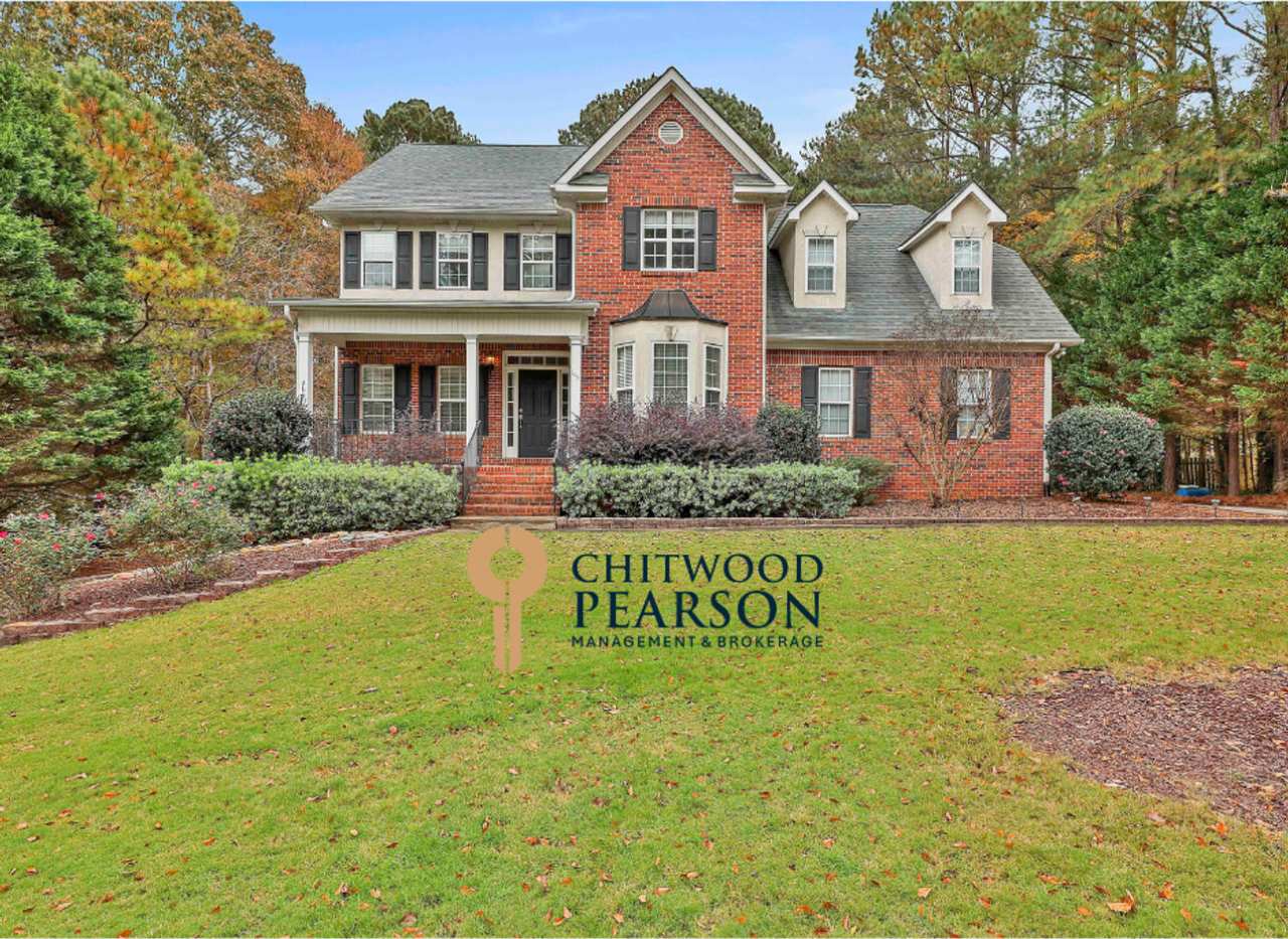 Luxury Millpond Manor Home in Starr’s Mill District!