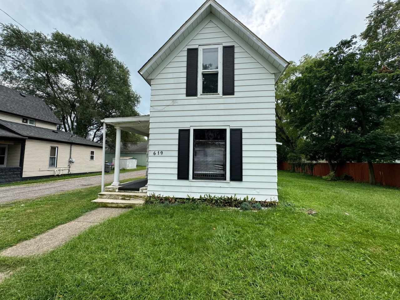 4 Bedroom 1 Bathroom Just FULLY remodeled