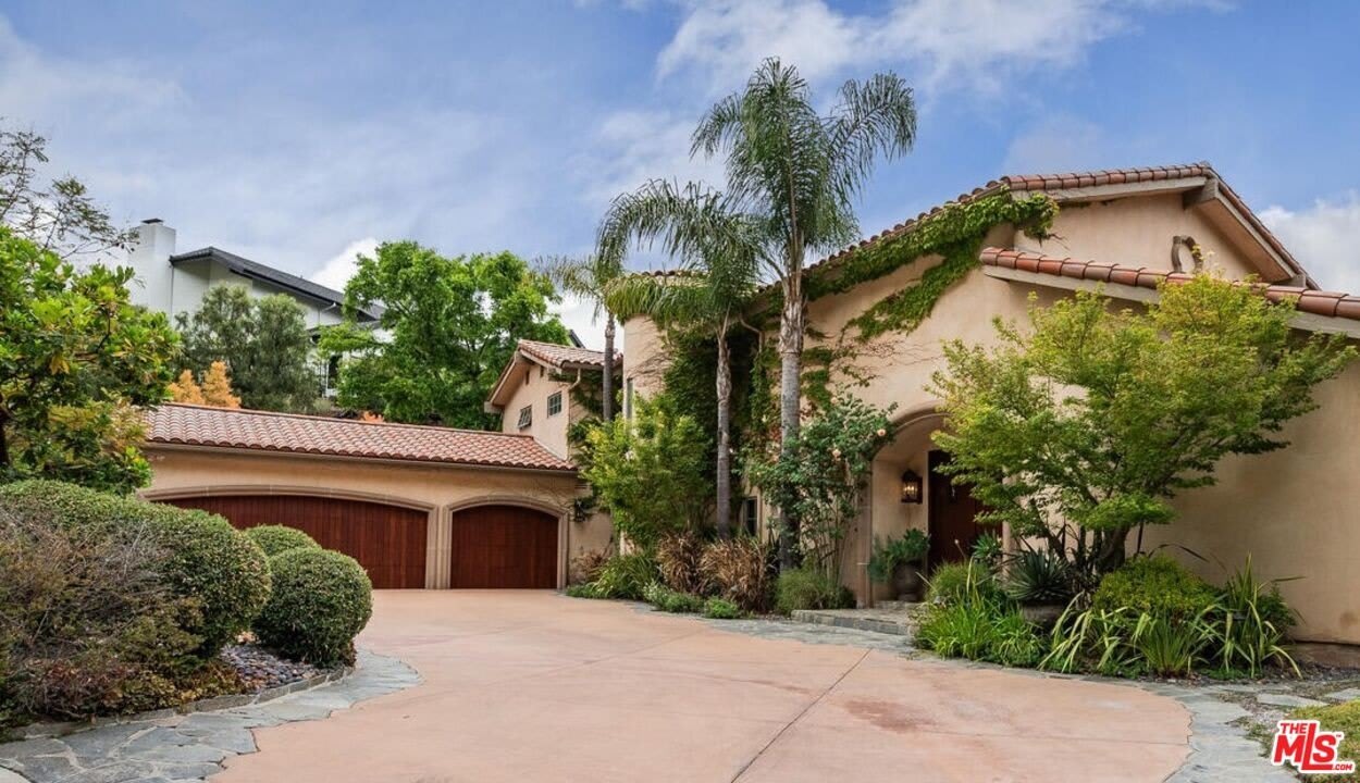 17589 Camino De Yatasto