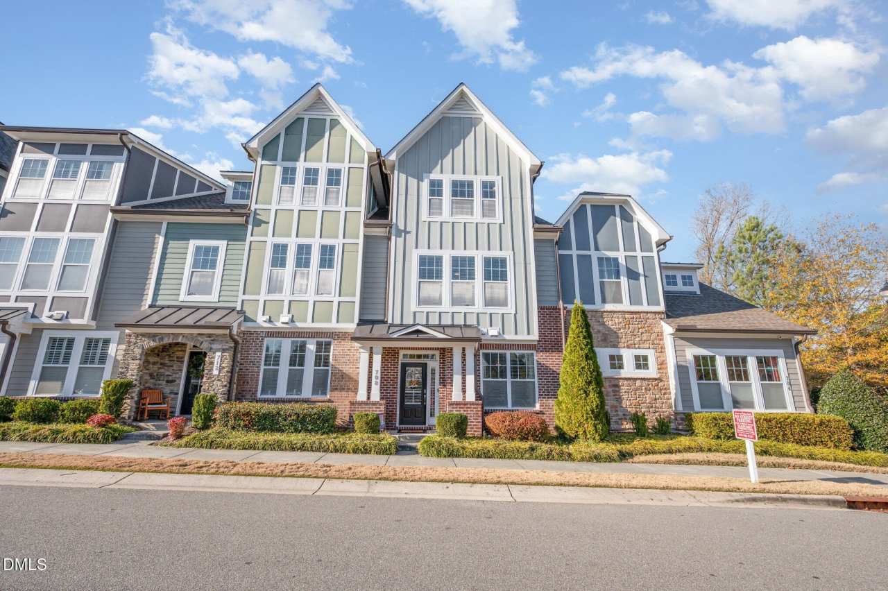 708 Fallon Grove Way