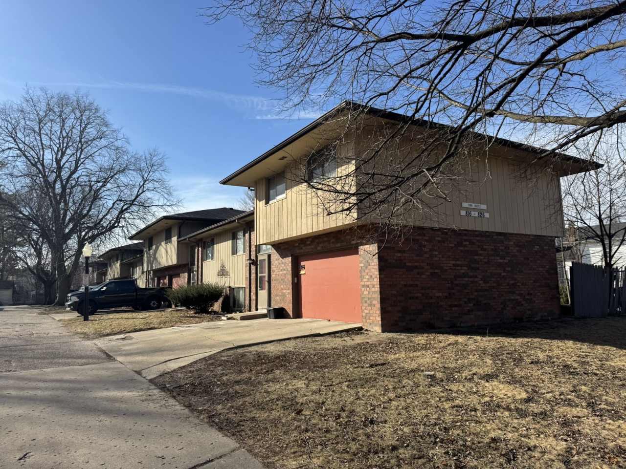 820 East Milwaukee Street - 824