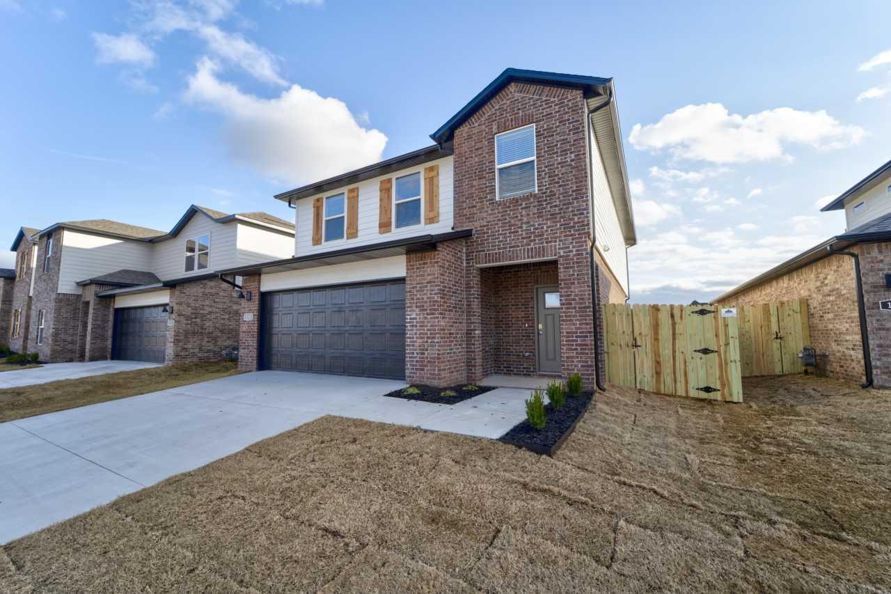 139 South Maroon Avenue