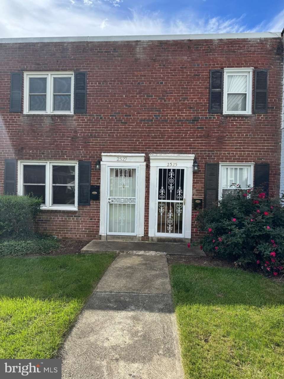 2525 COLEBROOKE Drive