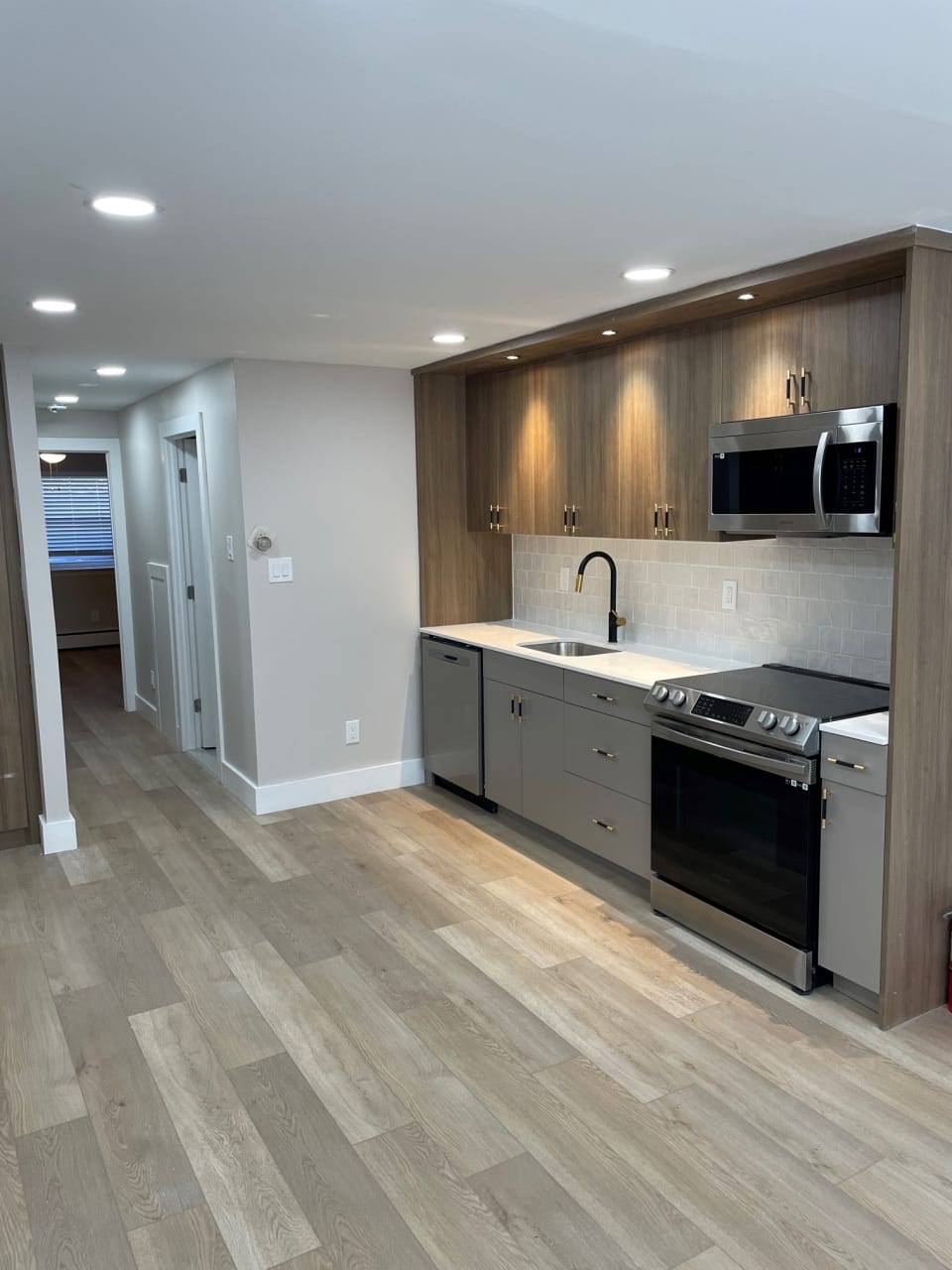 Poplar Street Apartments