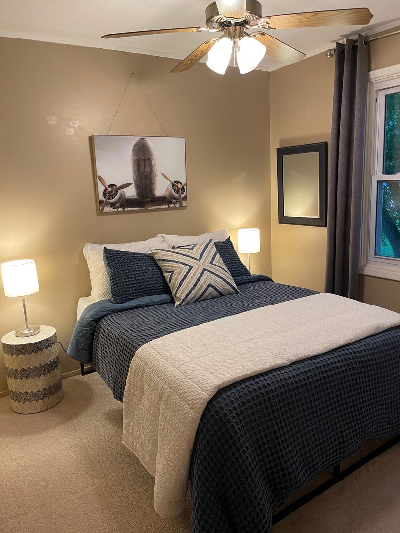 Furnished Bungalow with 2BD 2BTH near WITC and UWS!! Short Term Available, Most Utilities Included!