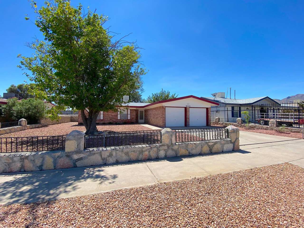 Northeast El Paso 3 bed with all tiled flooring!