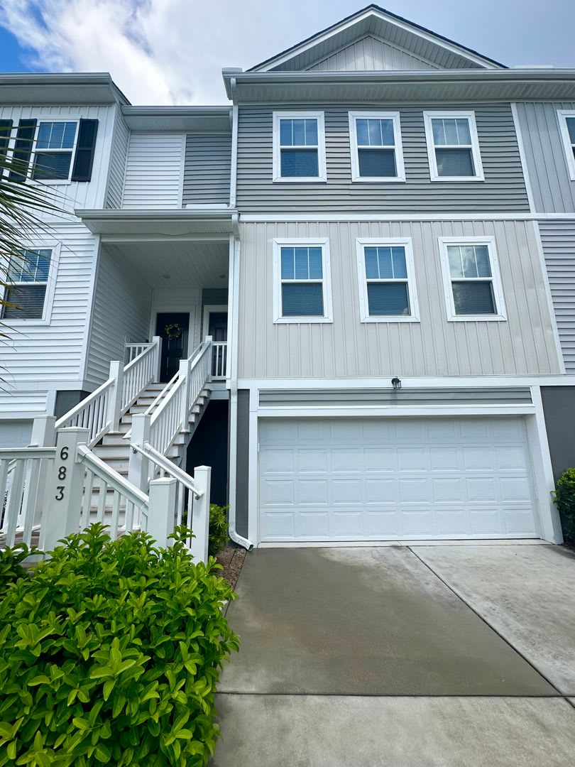 Spacious Townhome in Marshview Commons