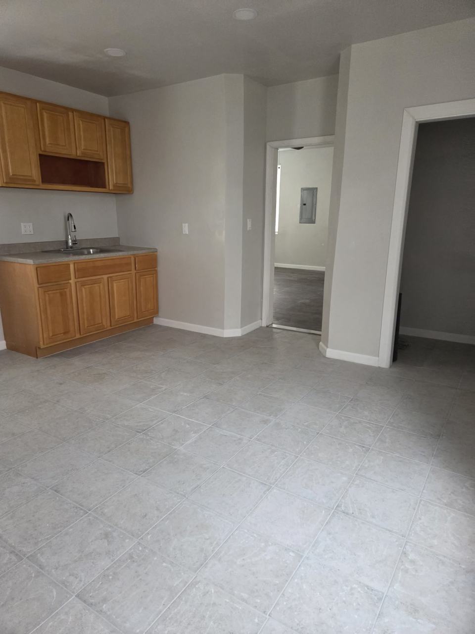 440 East Cheltenham Avenue