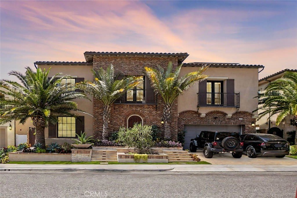 20300 W Windsor Lane