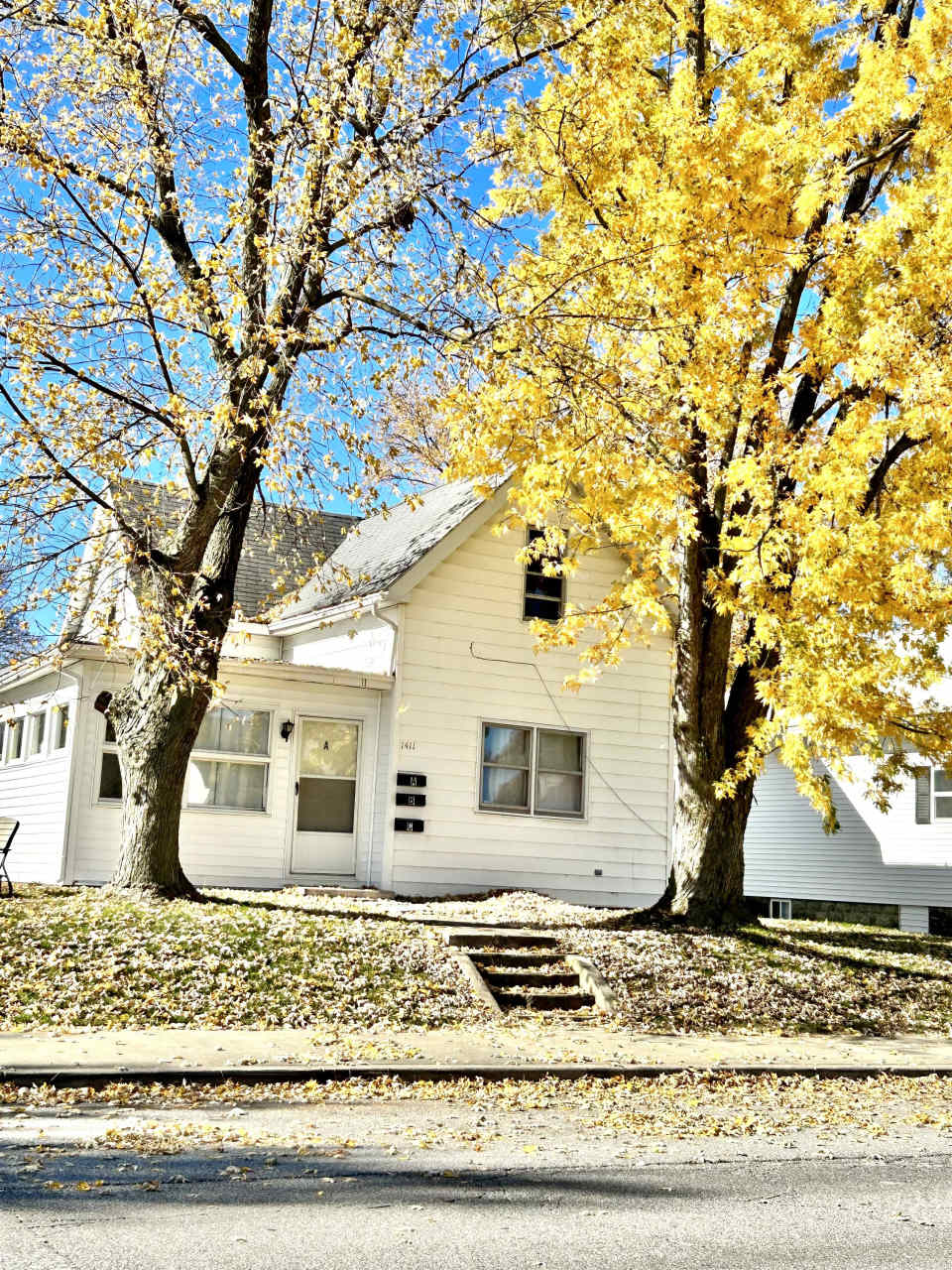 1411 South Main Street - B