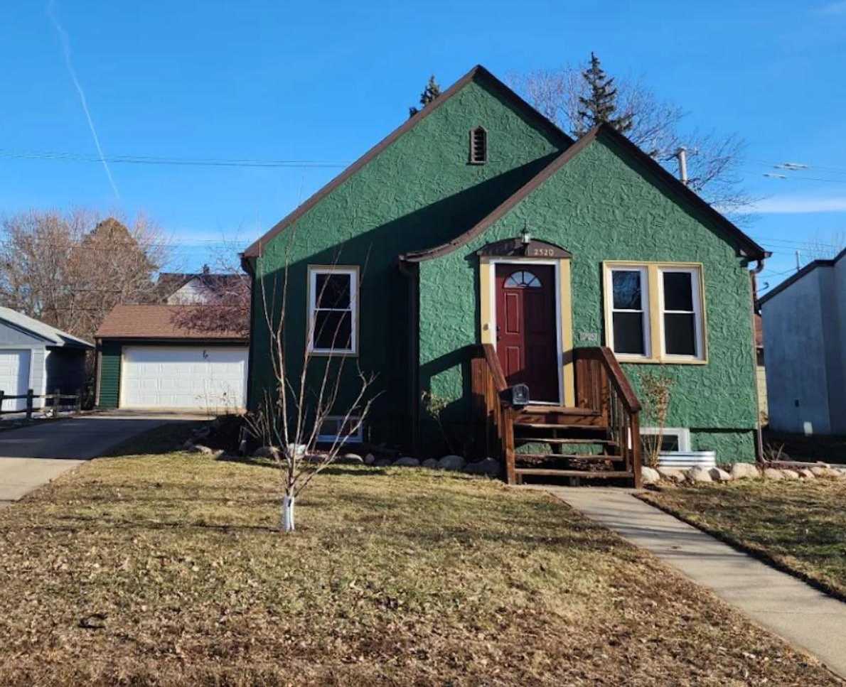 Cozy 3 bedroom 2 bathroom home