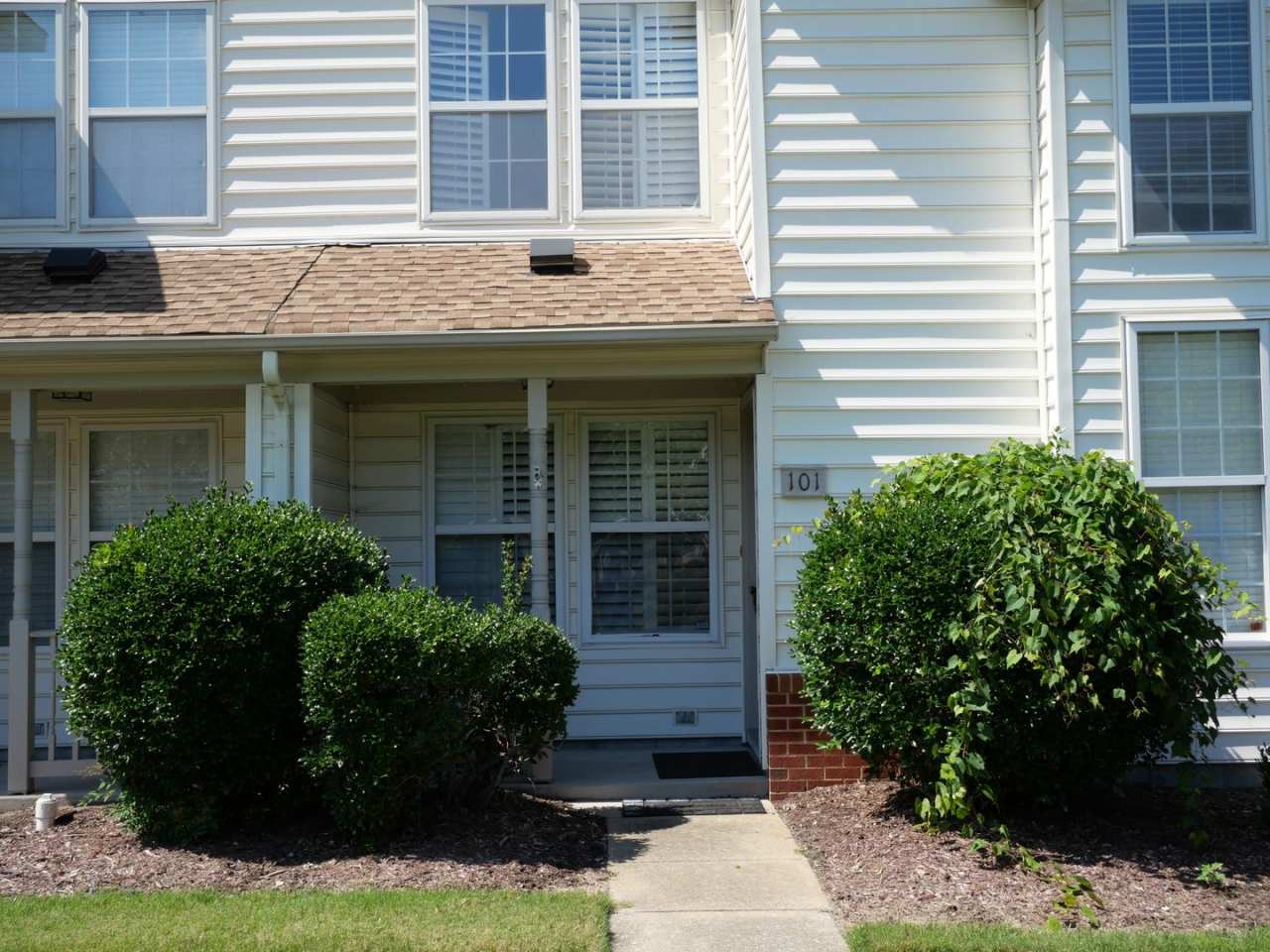 101 Post Oaks, Yorktown Va. 23693