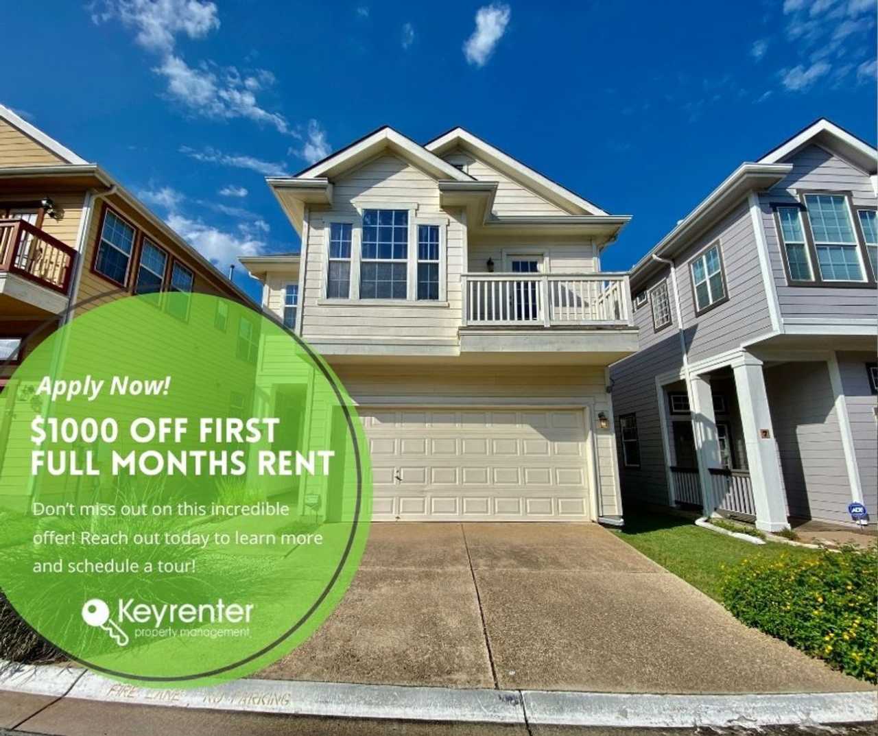 Beautiful 3 bedroom 2.5 bathroom in gated community off of Menchaca Rd!