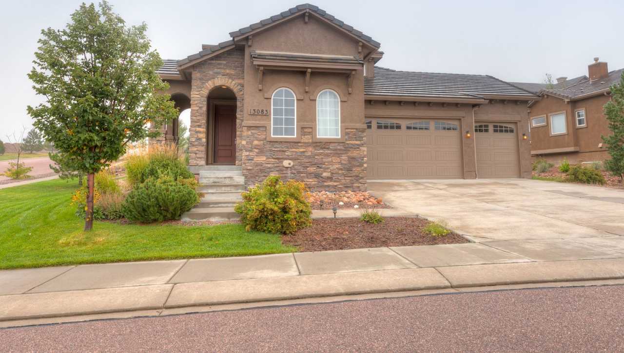 Stunning Flying Horse home