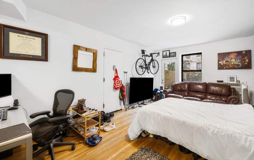 466 West 23rd Street