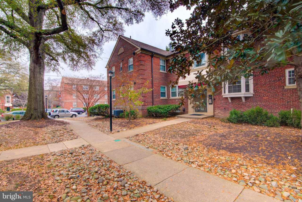 2100 N SCOTT Street unit: 101