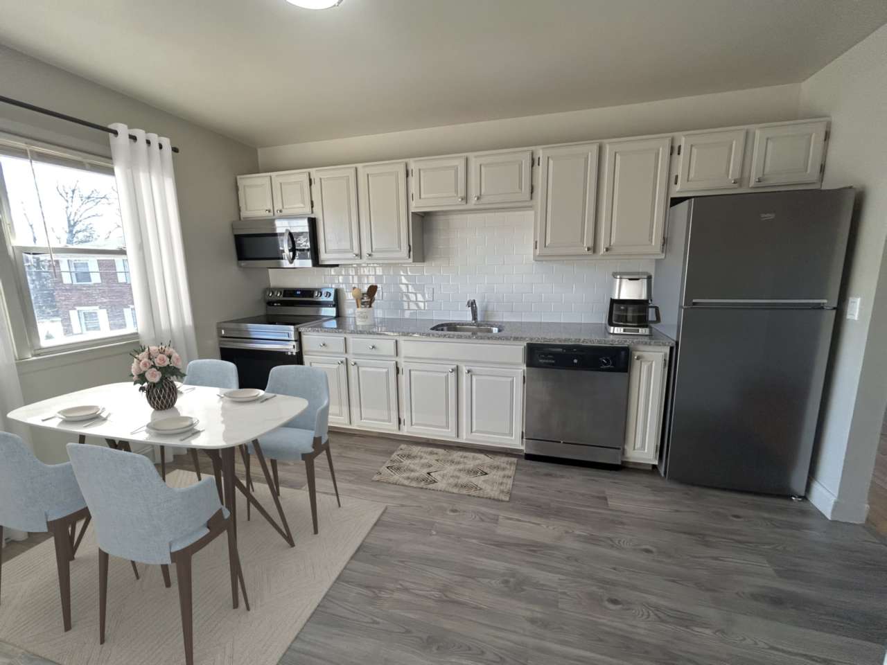 305 Ellsworth Street, 24-F