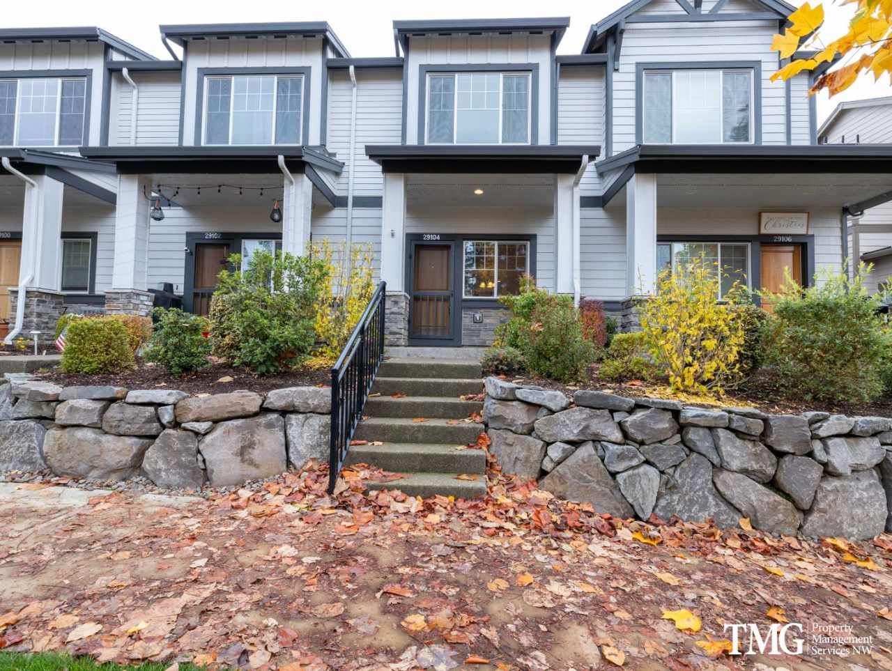 Beautiful 2br/2ba Townhome in Great Wilsonville Location! ** MOVE IN SPECIAL **