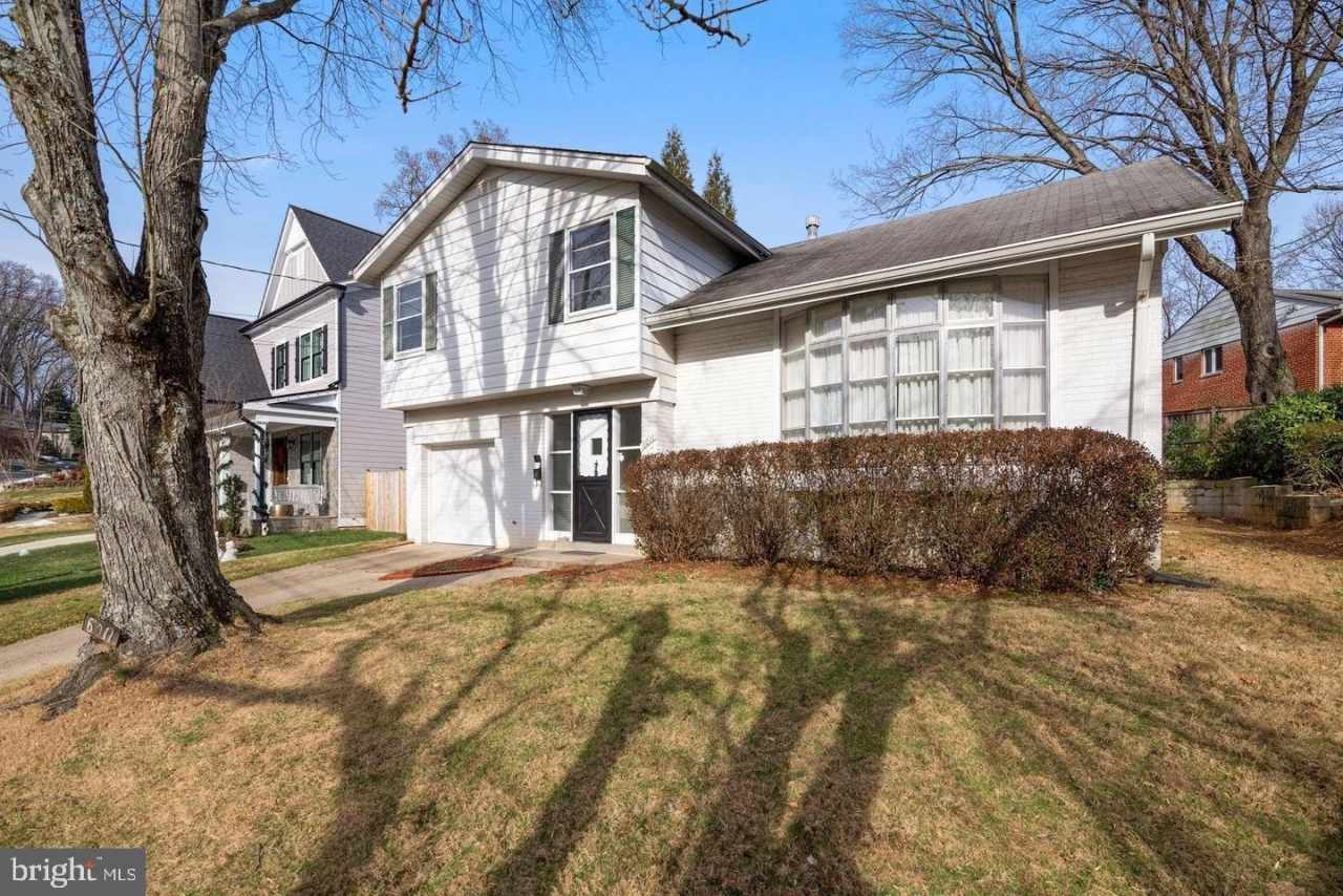 6011 ROOSEVELT Street