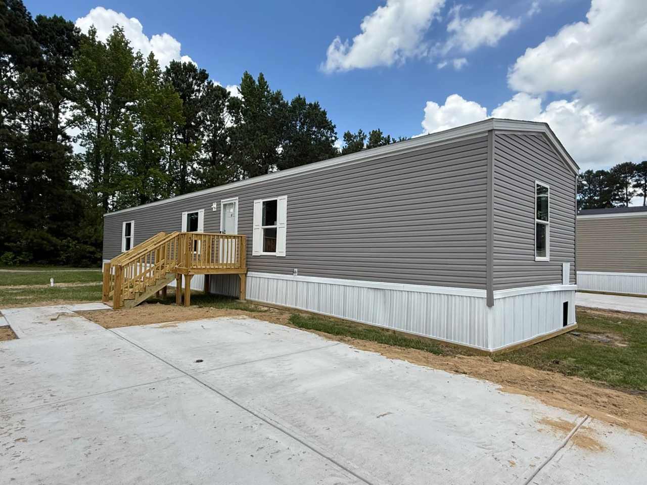 537 Canterbury Court