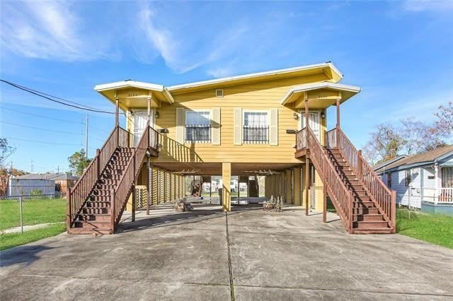 3135 N DORGENOIS Street