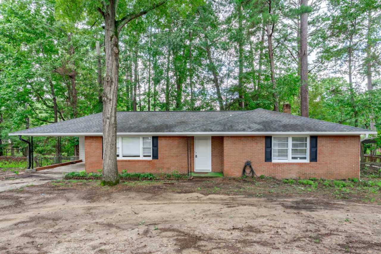 Renovated 3-Bed, 2-Bath Brick Home – Spacious, Stylish  Conveniently Located!